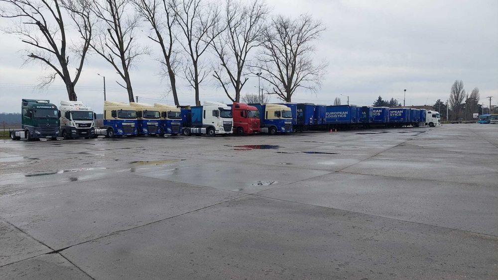 Centrul Auto Pecica - Platforma Betonata De Inchiriat sau Vanzare