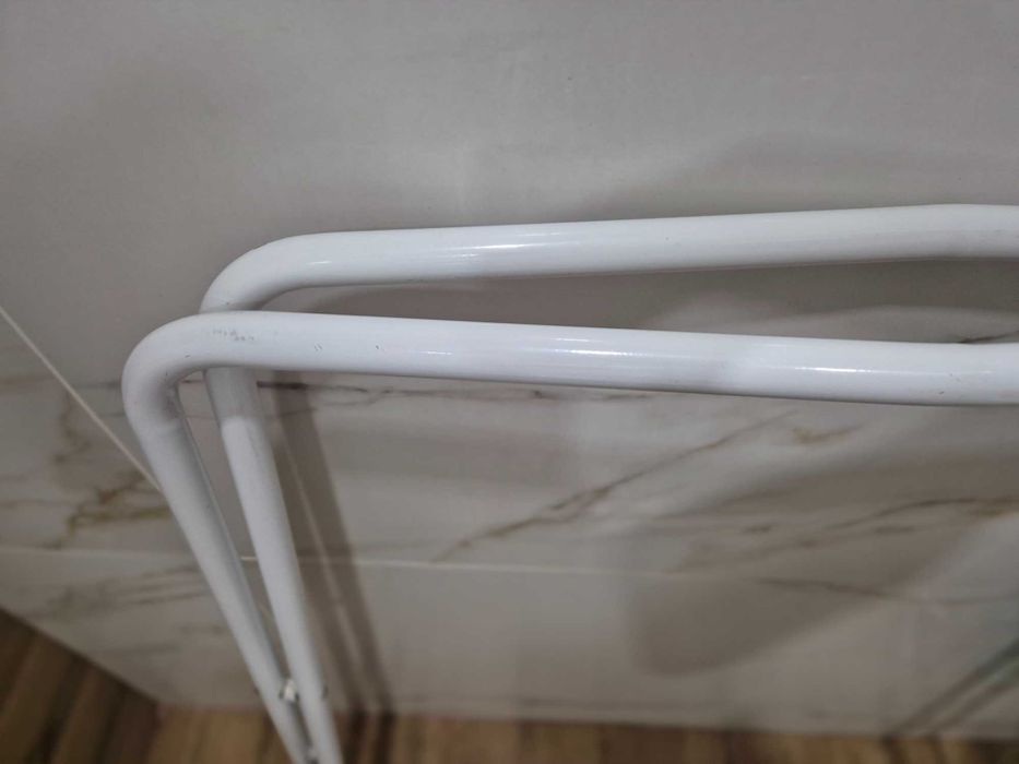 Стойка за бебешка вана