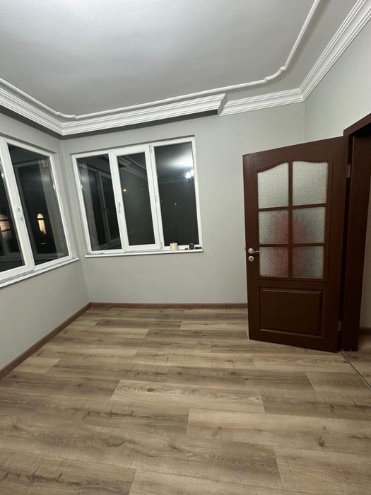 Продава се Двустаен апартамент в Силистра, Център - 55 кв.м за 1391 €/кв.м - Снимка #3