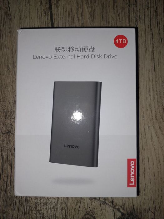 4 TB fleshka sotiladi yengi