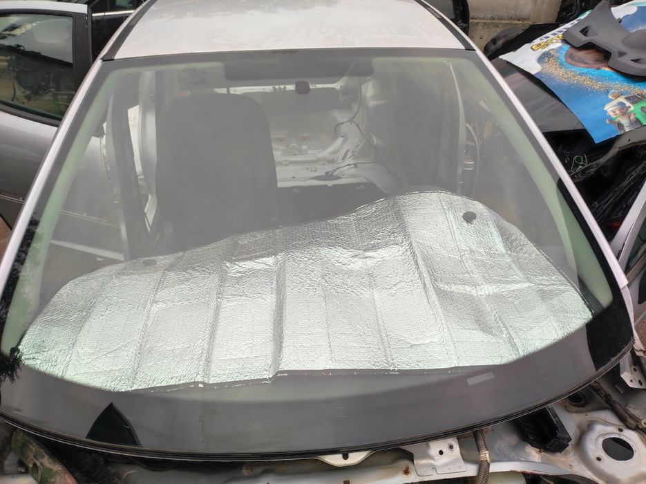 Предно(челно) стъкло за Пежо-207