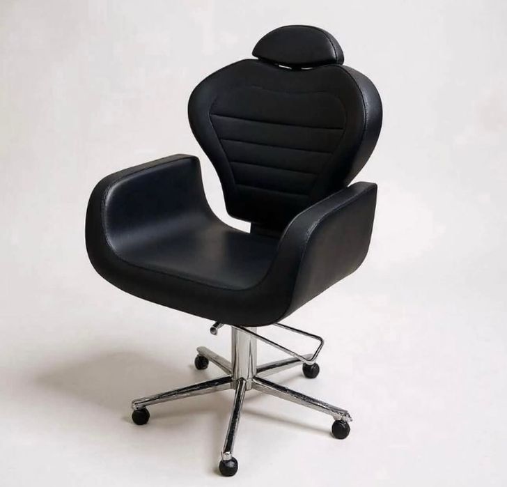 Професионален фризьорски / козметичен стол