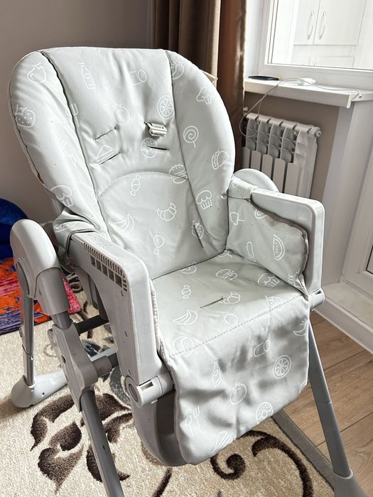 Детский стульчик для кормлениЯ