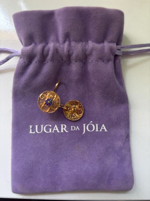 Продавам обеци ʼʼ LUGAR da JóIA