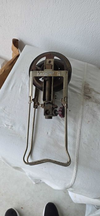 Продавам туристически газов котлон