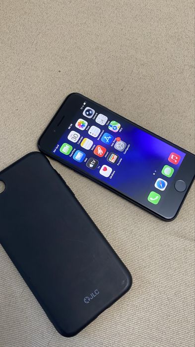 Iphone SE 3 2022 64 gb 100% baterie, fara defecte