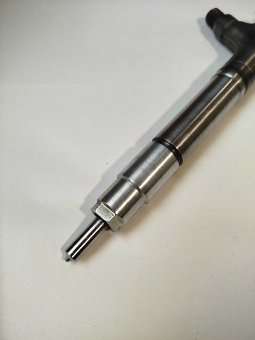 **Оригинална Дюза DENSO TOYOTA 2,2 D4D AVENSIS/Corola Verso/RAV 4 **