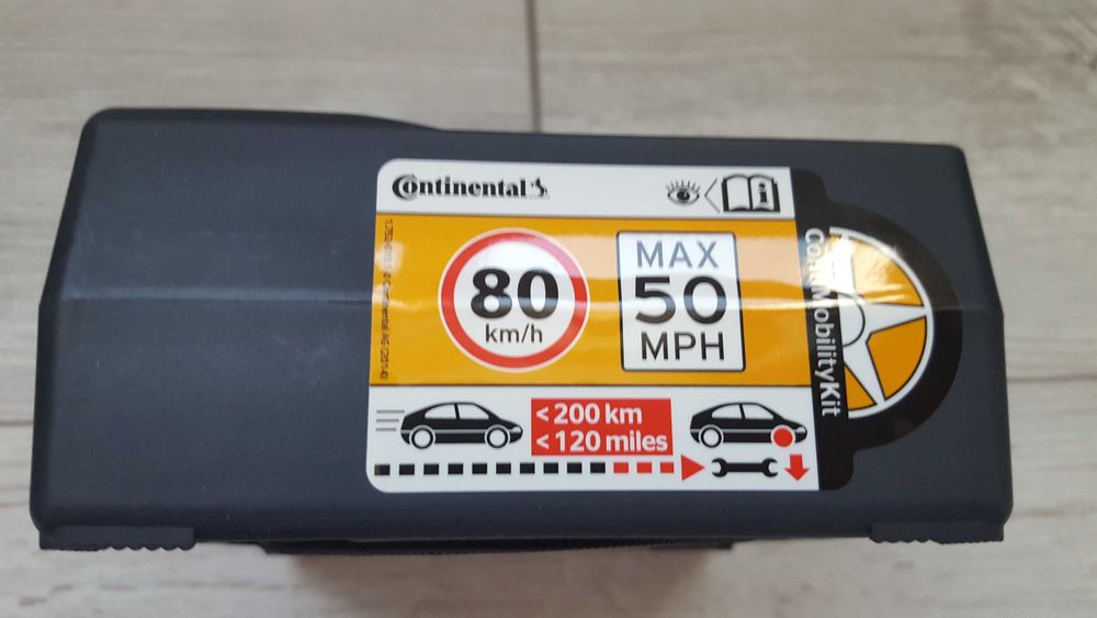 Нов оригинален компресор за гуми Continental 12V-15A-180W с лепило 350 мл в чанта