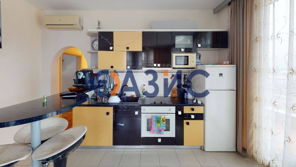 Продава се Тристаен апартамент в Поморие - 106 кв.м за 1557 €/кв.м - Снимка #6
