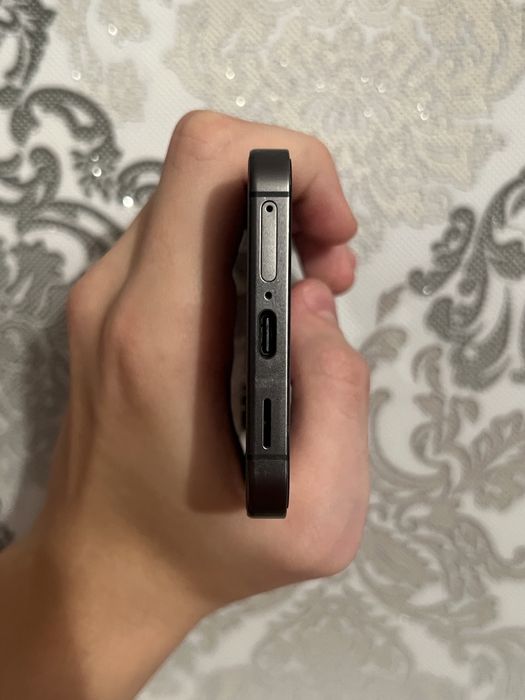 Продам Samsung s24.