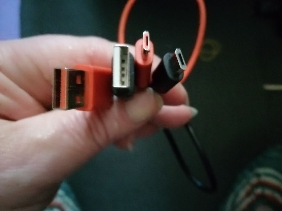 USB кабели по 2 лева бройката