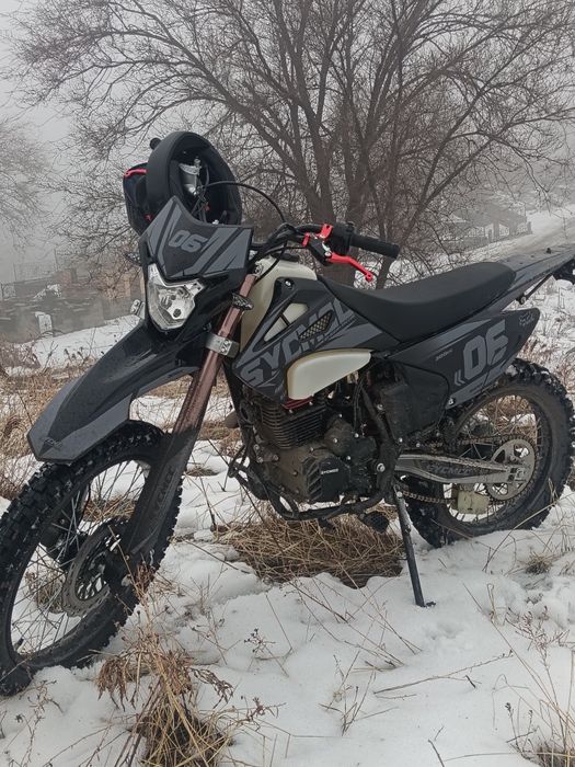 Продам эндуро  300куб