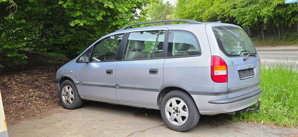 На Части Opel Zafira A 2.0DTI 16V 101к.с. 2000г.
