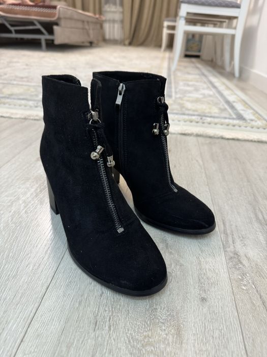 Ботильоны 3 вида в идеальном состоянии