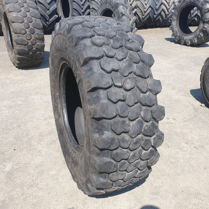 145/80r12BRIDGESTONE (7-361)ウパ anvelope 145 12 - Utilaje agricole si industriale de vânzare | OLX.ro