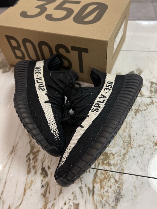 Adidas Yeezy Boost 350 V2