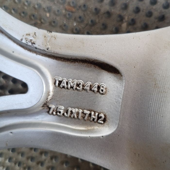 R17 Alfa Romeo SAAB Opel