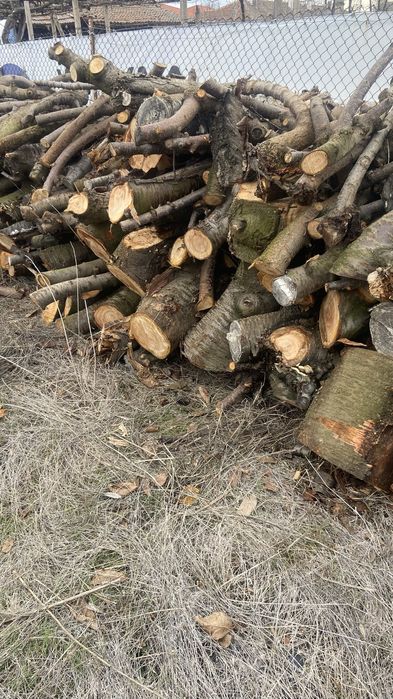 ДЪРВА ЗА ОГРЕВ подходящи за камина и др.