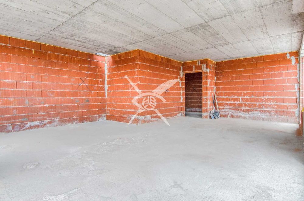 Продава се Четиристаен апартамент в София, Студентски град - 198 кв.м за 1018 €/кв.м - Снимка #2