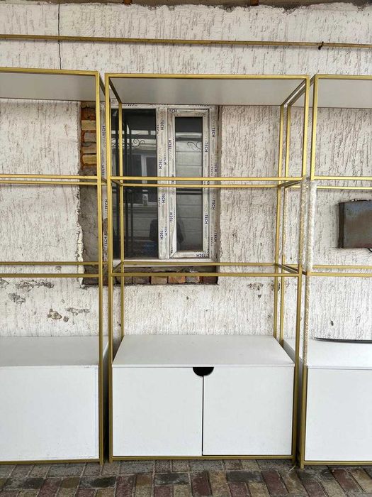 Продам стеллажи для бутиков