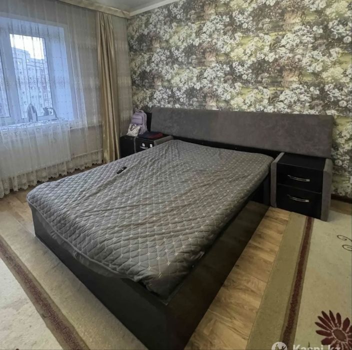 Продам спальный гарнитур