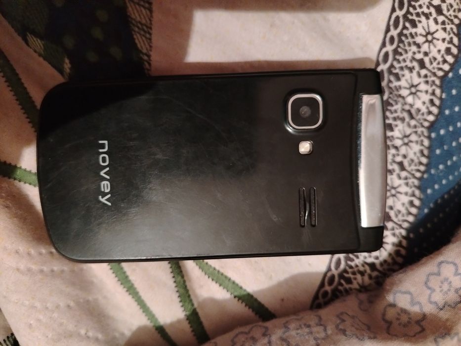 Novey telefon sotiladi xolati ishlashi a'lo