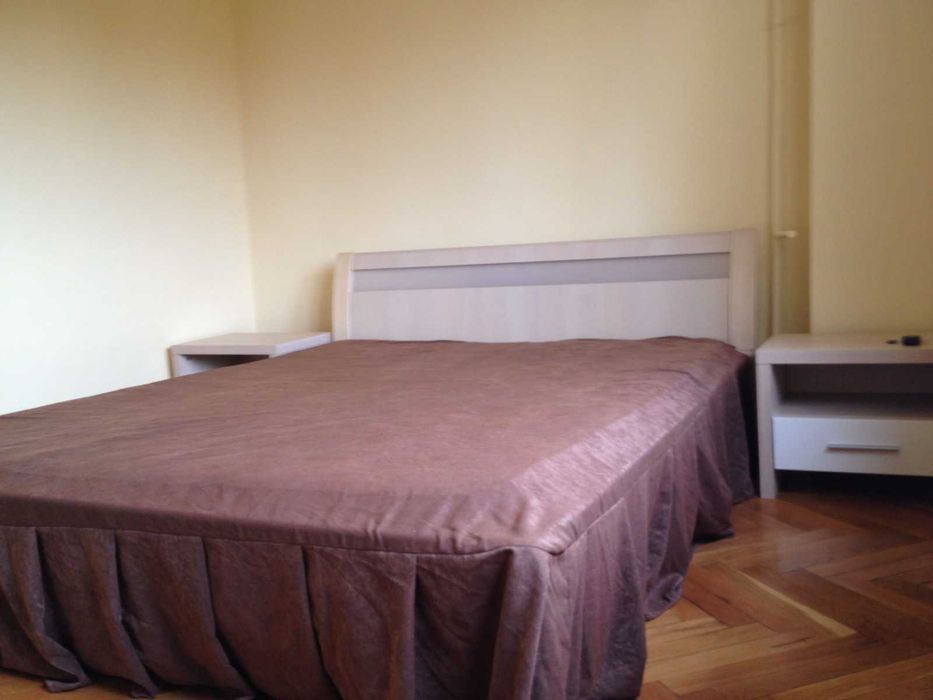 inchiriez apartament duplex zona centrala+boxa +garaj