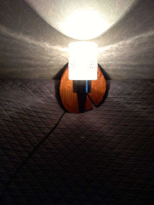 Абажур за стена --