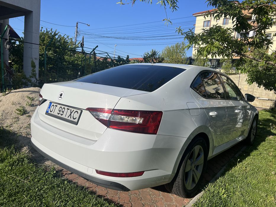 Skoda Super 3 dsg6 2016 2.0-150cp fara ADblue Care vine primul cu cea mai apropiată sumă de 8500€ o să-i o dau inclusiv cu roțile de iarnă!!!