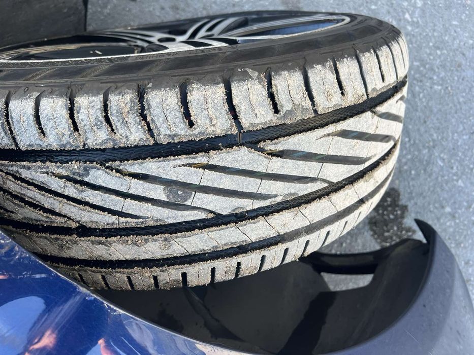 VW Golf 6 1.6 105 кс.код на мотора CAY