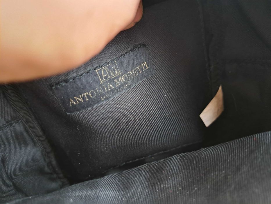 дамска раница,черна кожена,чанта,Antonia Moretti -естествена кожа