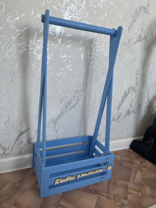 Гардероб вешалка