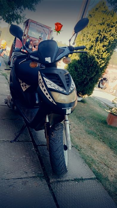Vand scuter de 49cc