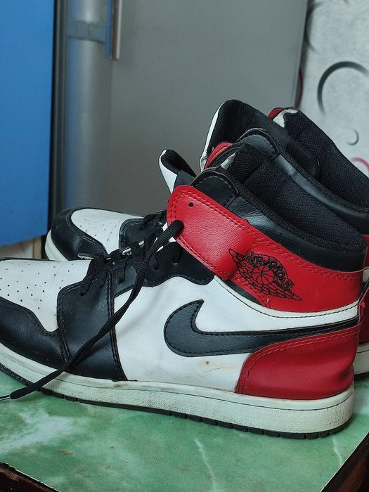 Продам кроссовки