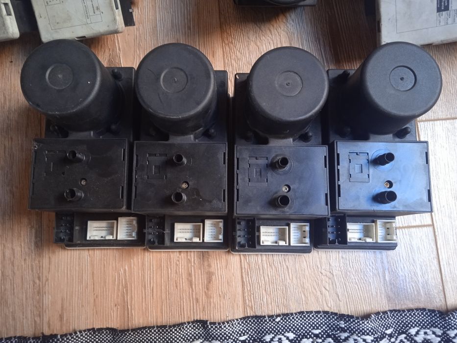 Pompa vacuum,inchidere audi A4 b5 si audi A3 8L si A8