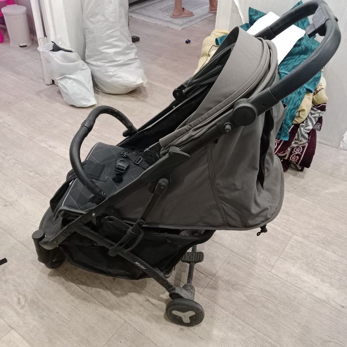Продам коляску Mstar