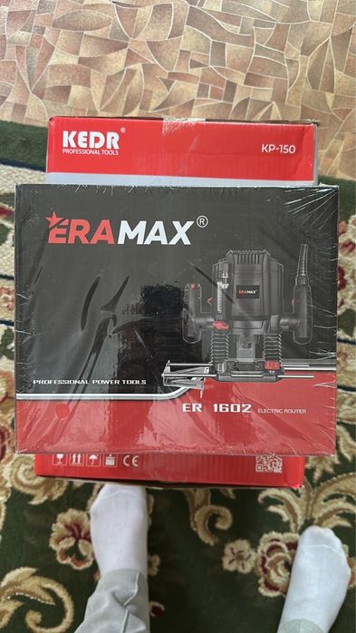 комплект инструментов мебельщика