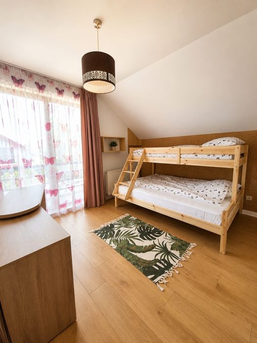Casa moderna//Vila de lux -Prima inchiriere- cartier Magnolia Paulesti langa Ploiesti -510mp teren-Foisor, terase, 5 parcari- 1345 euro