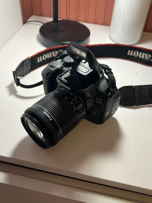 Фотоаппарат Canon eos 700d