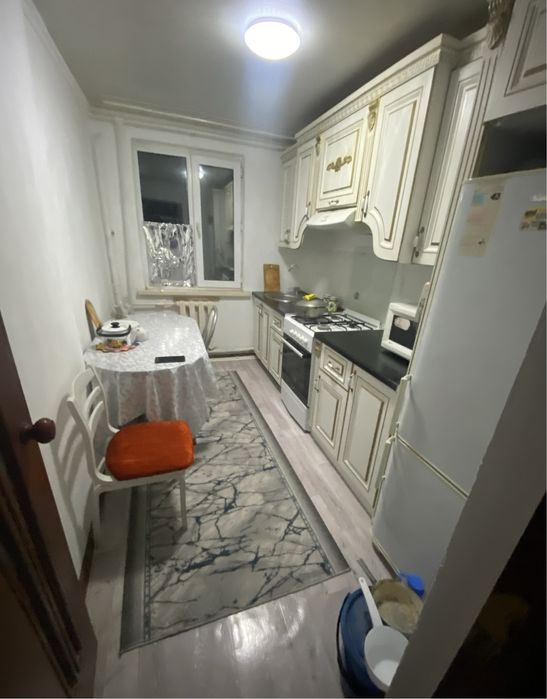 Продам квартиру .