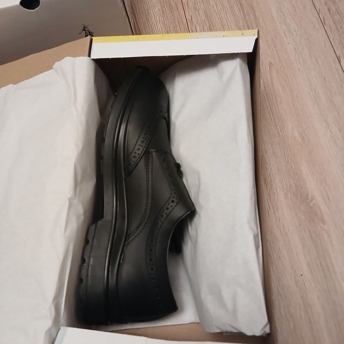 Adidasi si pantofi de protectie