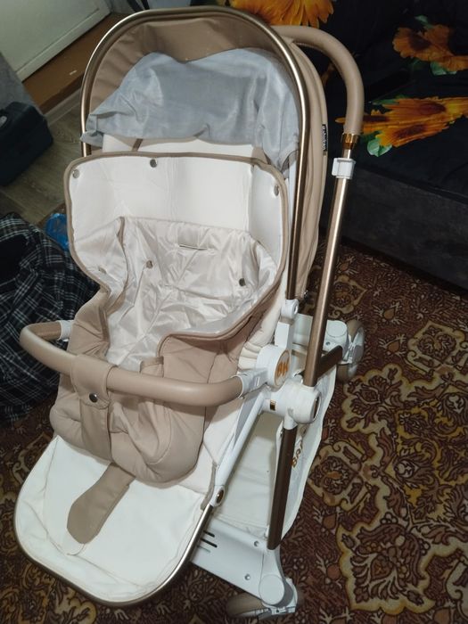 Продам детскую коляску