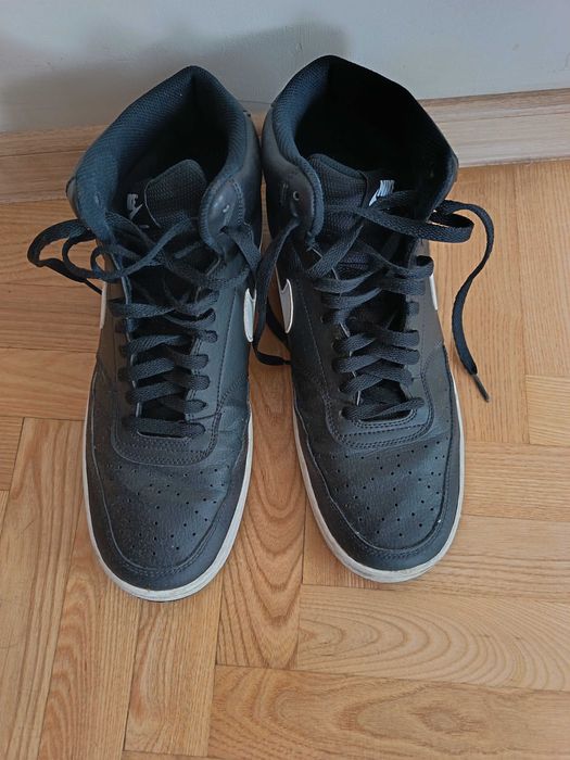 Високи маратонки Nike
