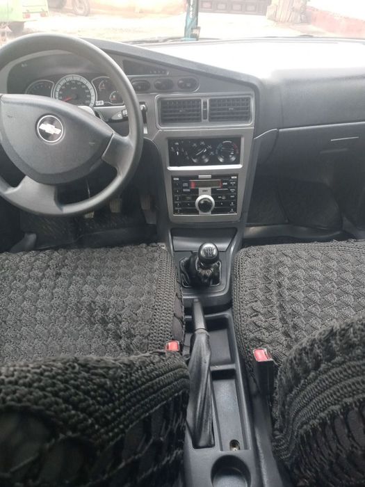 Nexia 2 Dons 2015 yil ishlab chiqarilgan.