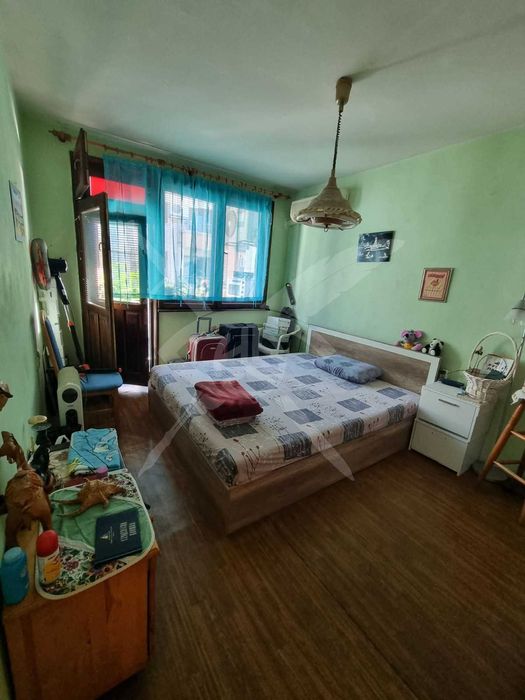 Продава се Тристаен апартамент в Бургас, Възраждане - 93 кв.м за 1366 €/кв.м - Снимка #3