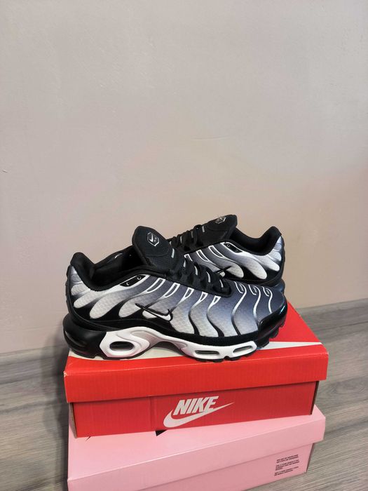 Nike TN AirMax Plus Black Metallic Silver