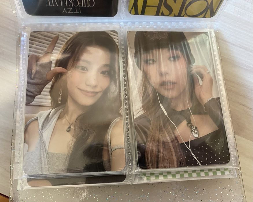 Itzy yeji chaeryeong ryujin photocards
