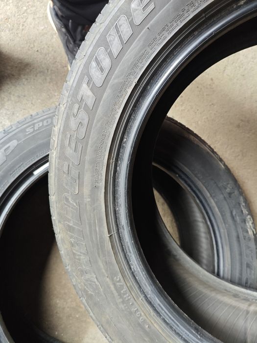 Продам 2 летних балона 235/55/18