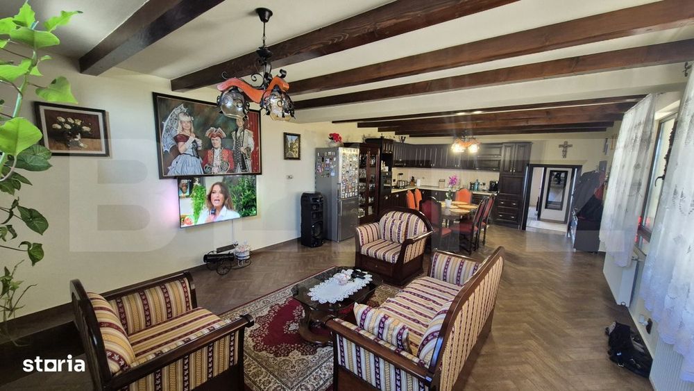 Casa cu 4 dormitoare de vanzare, 180 mp, teren 1487 mp, in localitatea