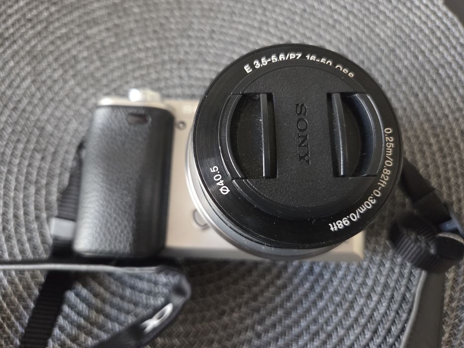 Aparat foto Mirrorless Sony Alpha A6000 YB, 24.3MP, Silver + Obiectiv 16-50mm